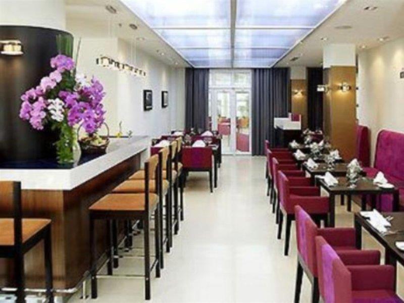 Mercure Hanoi La Gare Hotel Restoran foto